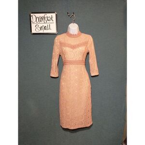Gorgeous Downeast lined lace dress small